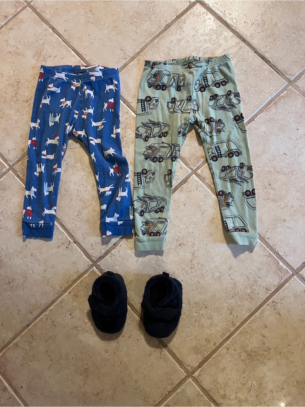 toddler size 2 gap & 3 carter pajama bottoms and size 3 slippers